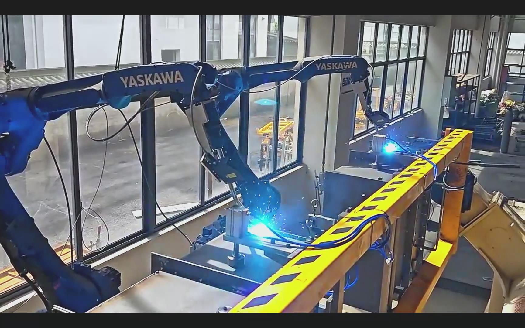 創想智控激光焊縫跟蹤器在變壓器油箱焊接中的應用——安川機器人雙機協同解決方案 創想智控激光焊縫跟蹤器在變壓器油箱焊接中的應用——安川機器人雙機協同解決方案